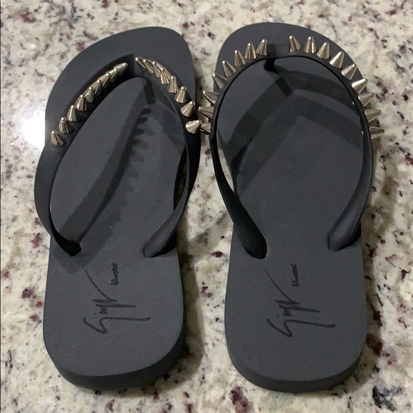 giuseppe zanotti mens flip flops